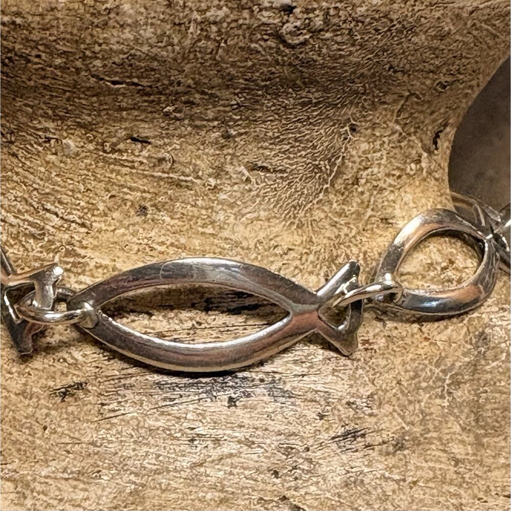 Sterling Silver Ichthys Fish Linked Bracelet Toggle Clasp 7.25 Inches Religious - Picture 7 of 8